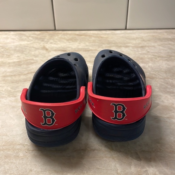 Toddler Crocs Red Sox size C6/7 - Picture 3 of 3